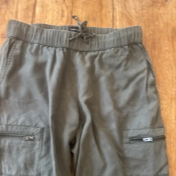 Banana Republic TENCEL CARGO JOGGER - Picture 3 of 7